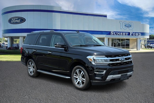 St. Louis MO 2022 Ford Expedition more details - ford expedition