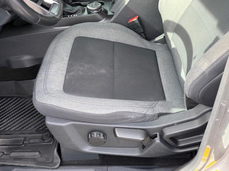 Ford Bronco Vehicle Full-screen Gallery Image 15