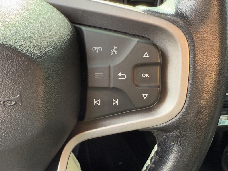 Ford Bronco Vehicle Full-screen Gallery Image 17