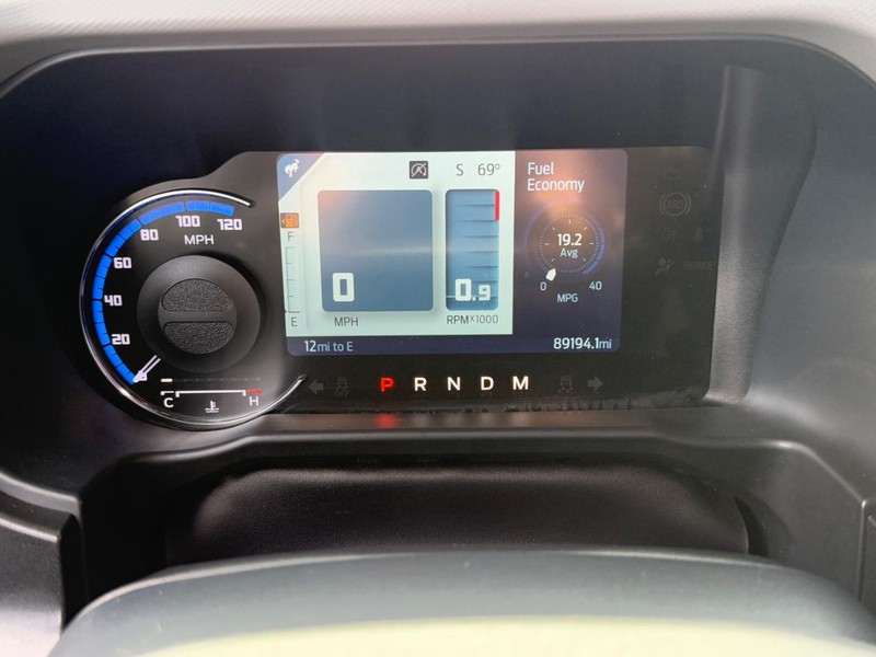 Ford Bronco Vehicle Full-screen Gallery Image 18