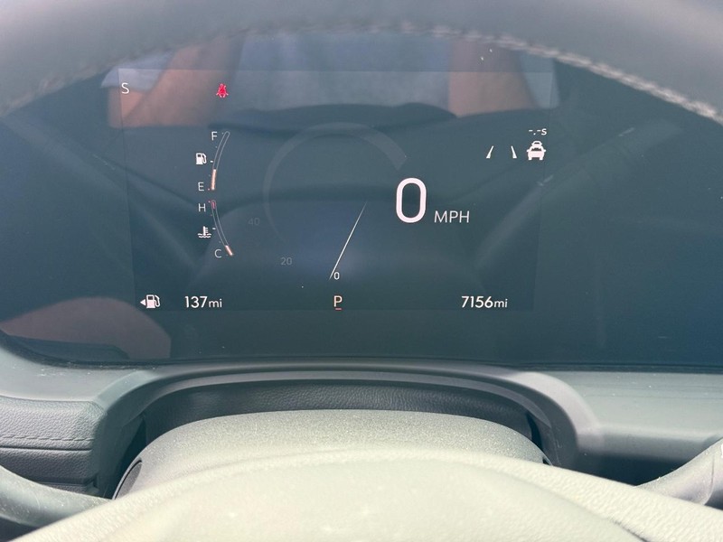 Buick Encore GX Vehicle Full-screen Gallery Image 20