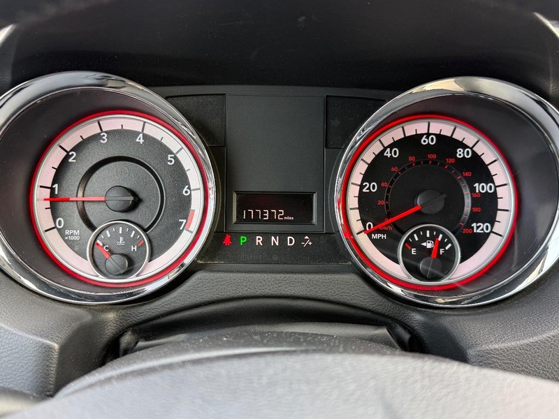 Dodge Grand Caravan Vehicle Full-screen Gallery Image 19