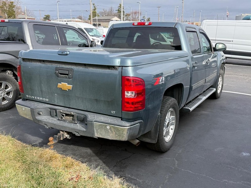 Chevrolet Silverado 1500 Vehicle Full-screen Gallery Image 04