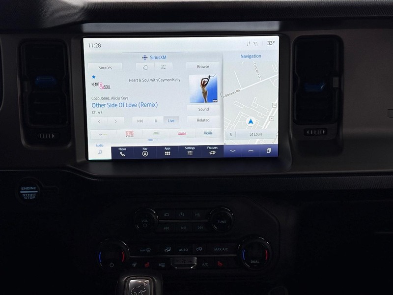 Ford Bronco Vehicle Full-screen Gallery Image 14