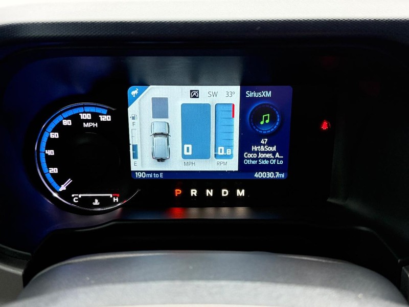 Ford Bronco Vehicle Full-screen Gallery Image 18