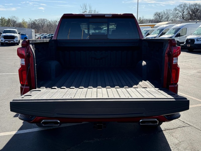 Chevrolet Silverado 1500 Vehicle Full-screen Gallery Image 04