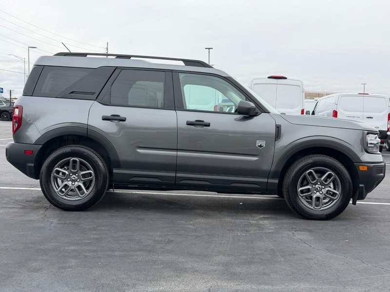 Ford Bronco Sport Vehicle Full-screen Gallery Image 02
