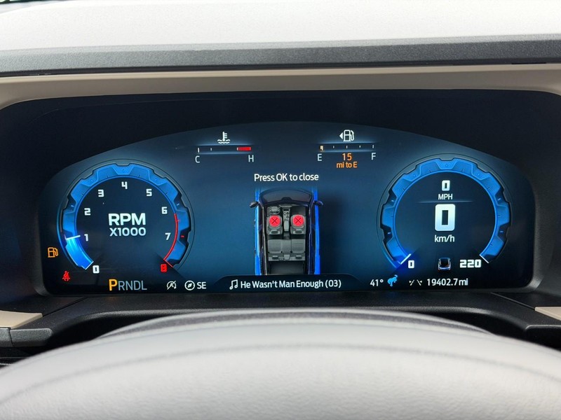 Ford Bronco Sport Vehicle Full-screen Gallery Image 21