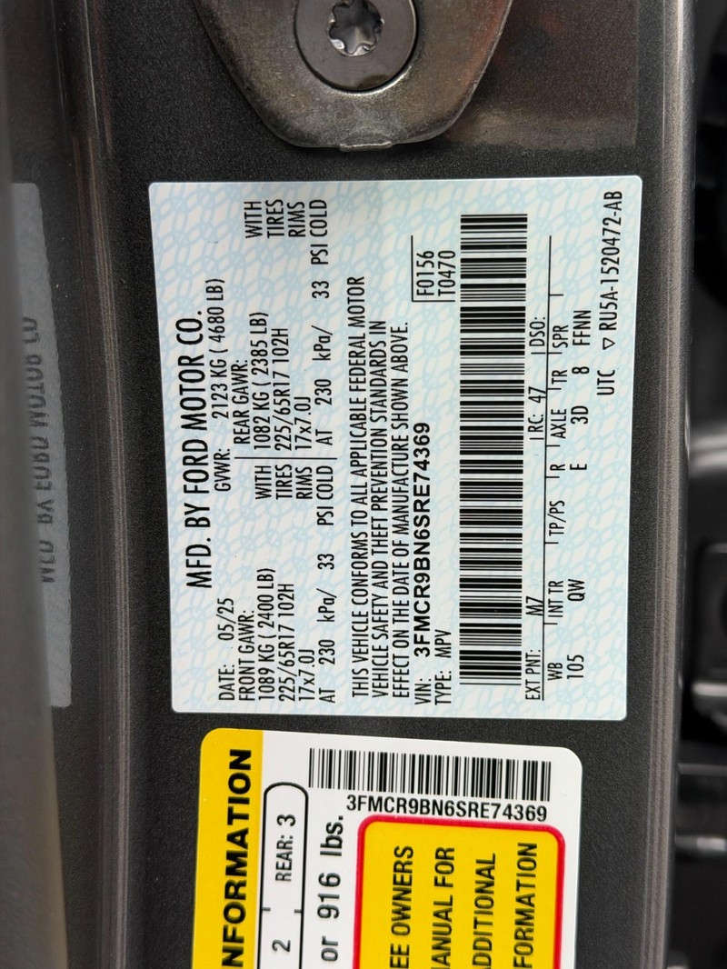 Ford Bronco Sport Vehicle Full-screen Gallery Image 24