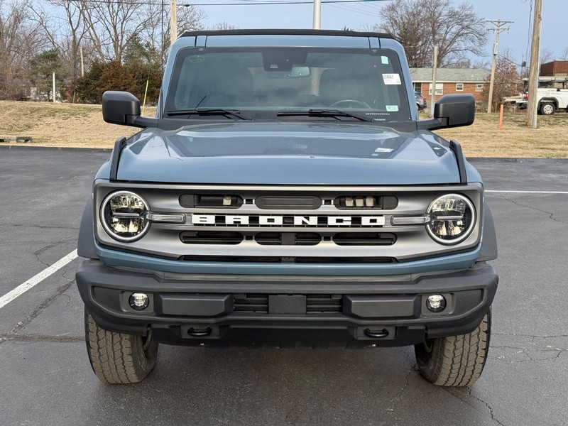 Ford Bronco Vehicle Full-screen Gallery Image 10