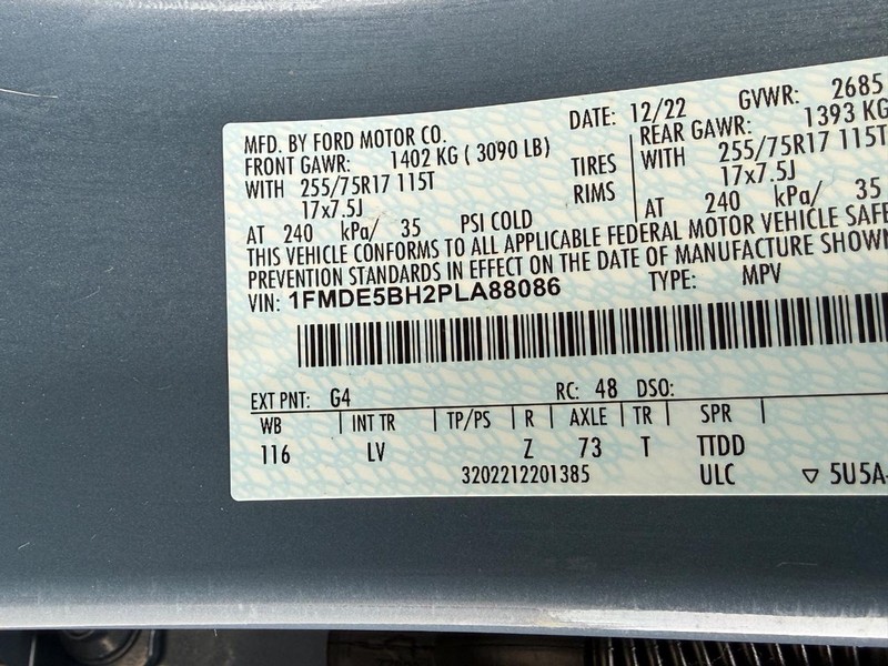 Ford Bronco Vehicle Full-screen Gallery Image 23