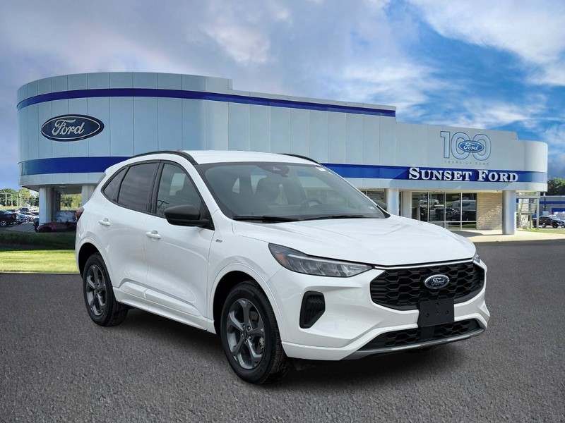 Ford Escape Vehicle Full-screen Gallery Image 01