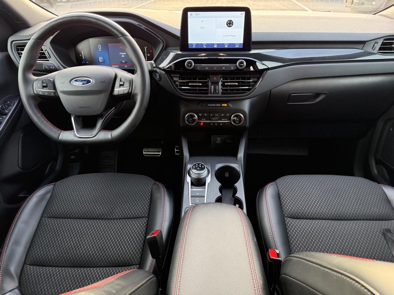 Ford Escape Vehicle Full-screen Gallery Image 11