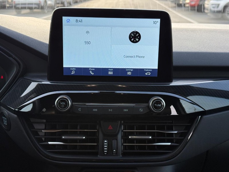 Ford Escape Vehicle Full-screen Gallery Image 13