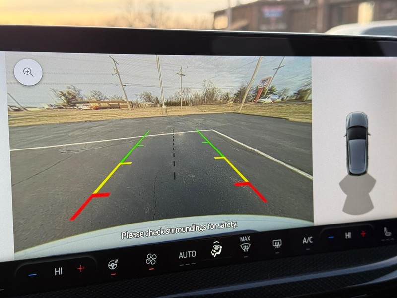 Ford Escape Vehicle Full-screen Gallery Image 21