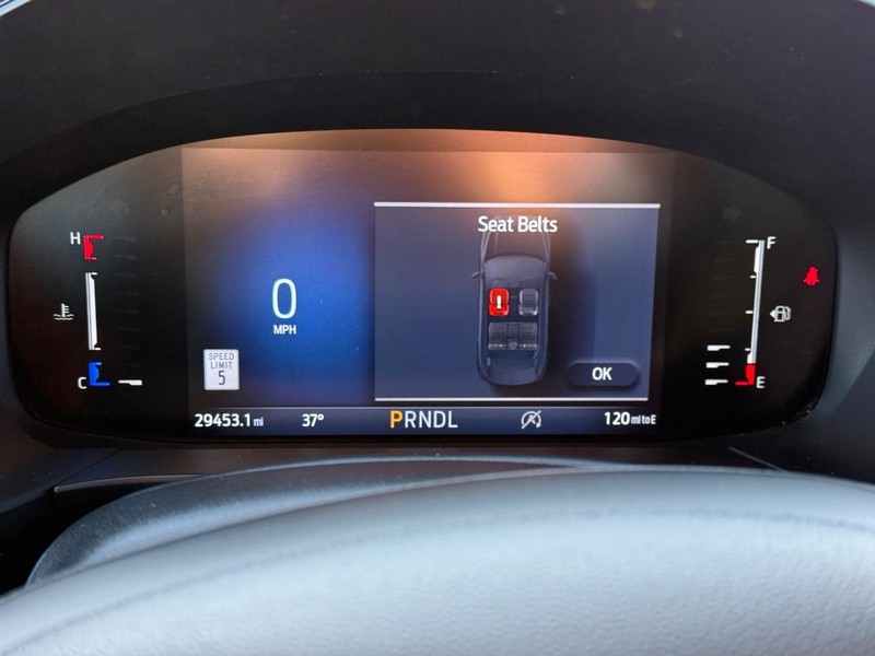 Ford Escape Vehicle Full-screen Gallery Image 19