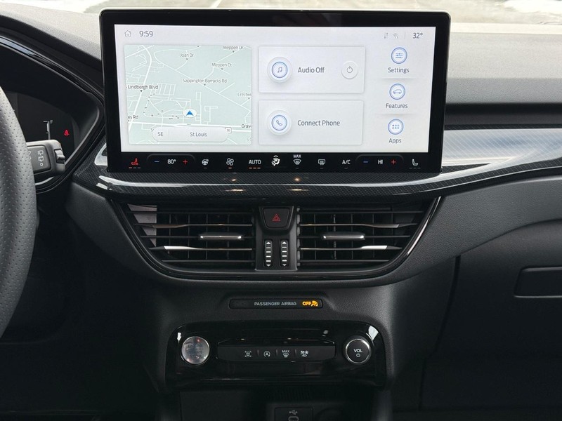 Ford Escape Vehicle Full-screen Gallery Image 14