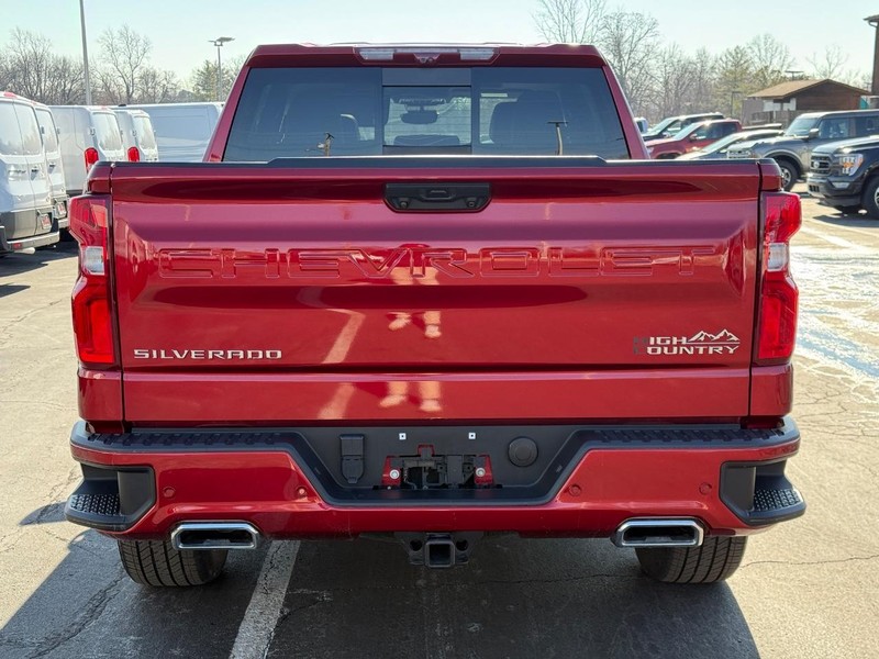 Chevrolet Silverado 1500 Vehicle Full-screen Gallery Image 05