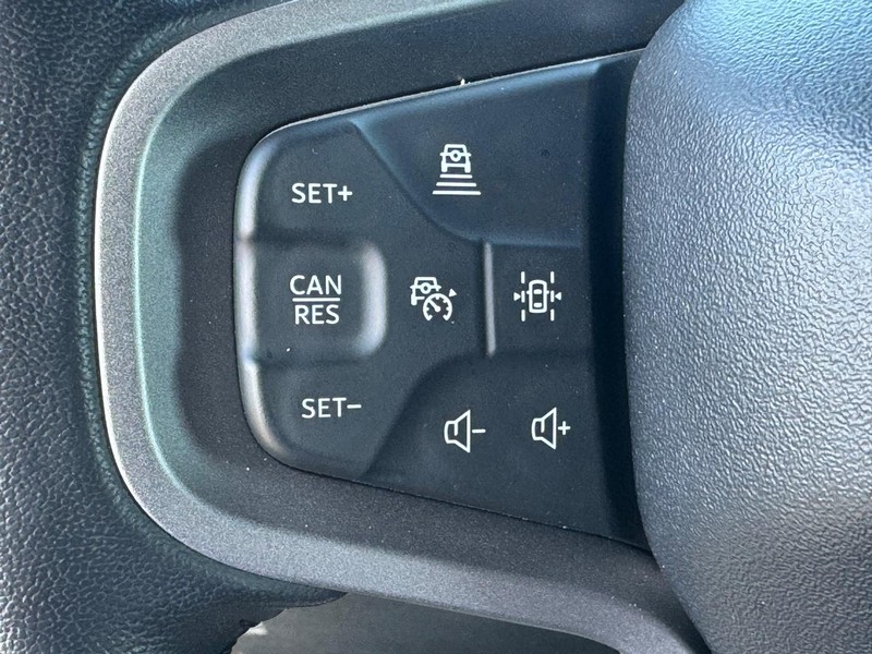 Ford Bronco Vehicle Full-screen Gallery Image 18