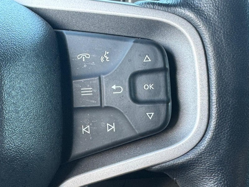 Ford Bronco Vehicle Full-screen Gallery Image 19