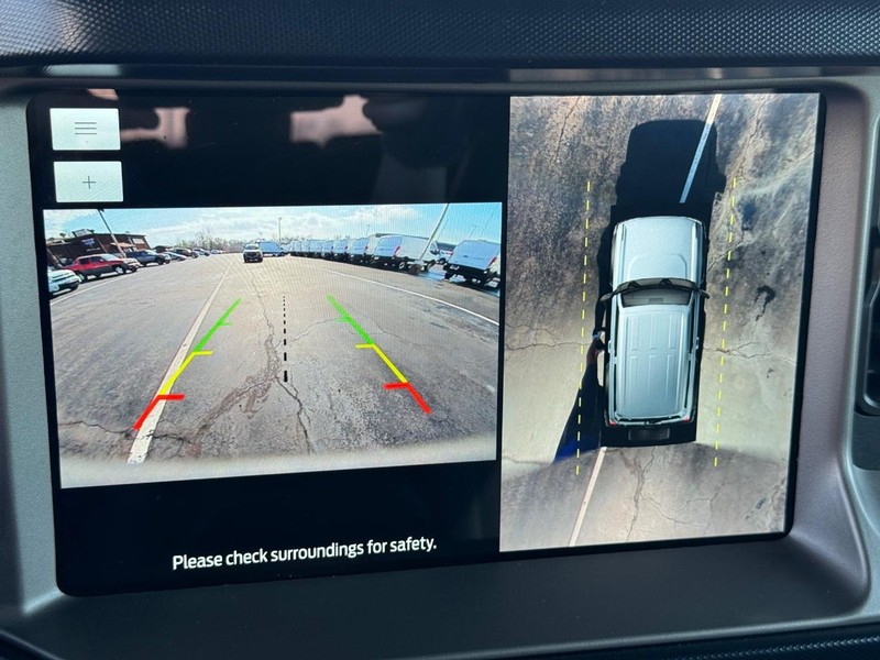 Ford Bronco Vehicle Full-screen Gallery Image 22