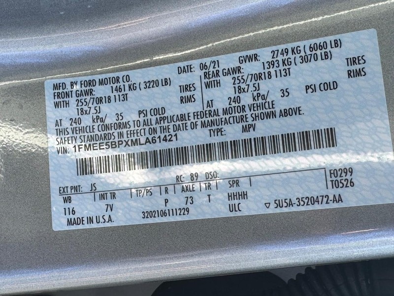 Ford Bronco Vehicle Full-screen Gallery Image 24