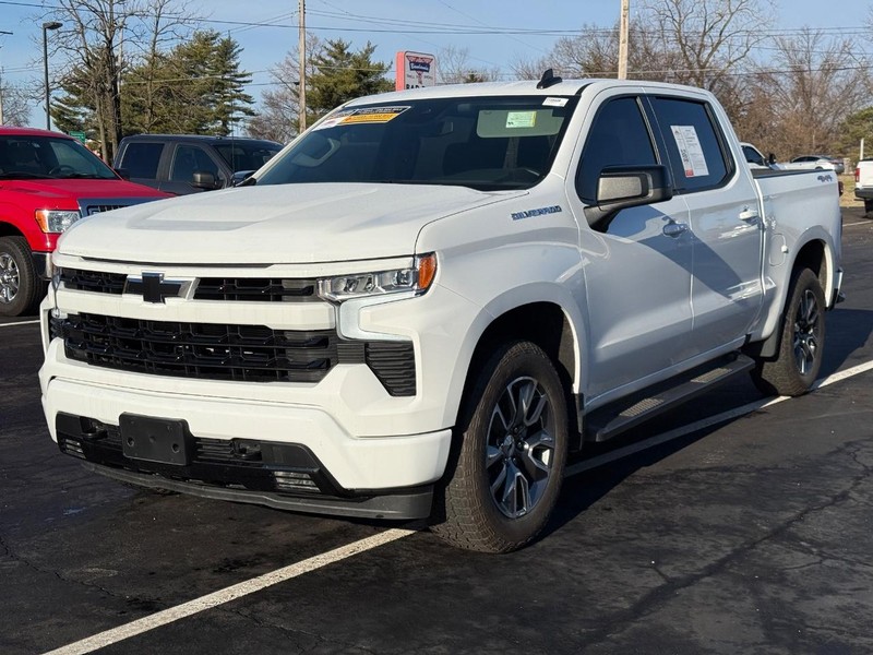 Chevrolet Silverado 1500 Vehicle Full-screen Gallery Image 10