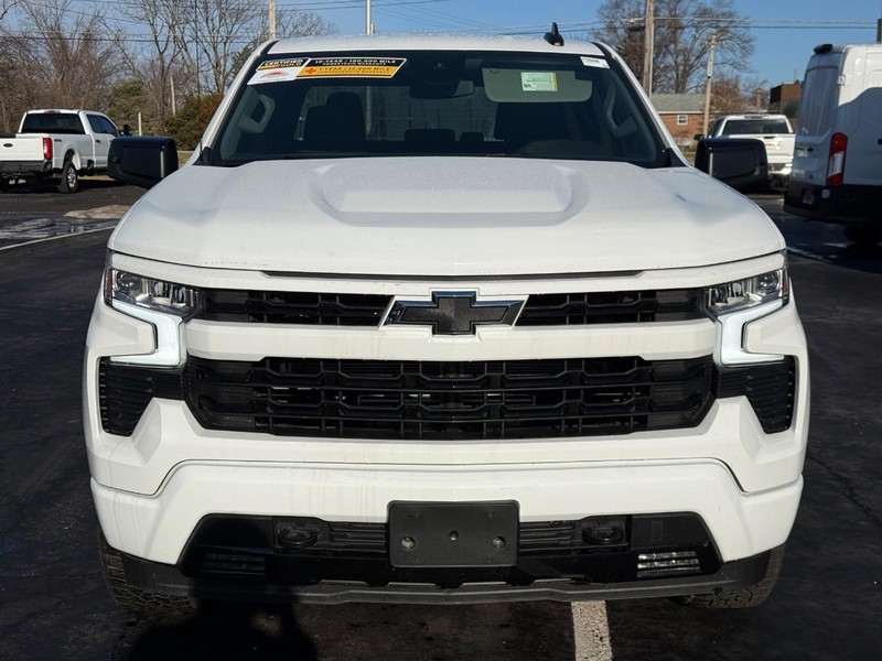 Chevrolet Silverado 1500 Vehicle Full-screen Gallery Image 11