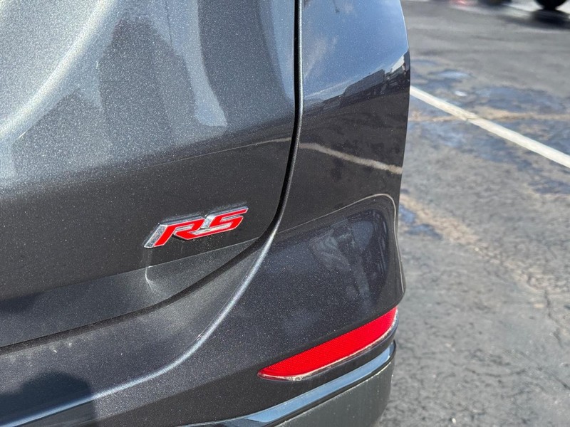 Chevrolet Equinox Vehicle Full-screen Gallery Image 05