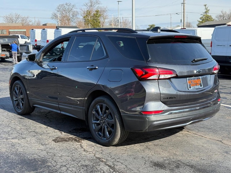 Chevrolet Equinox Vehicle Full-screen Gallery Image 07