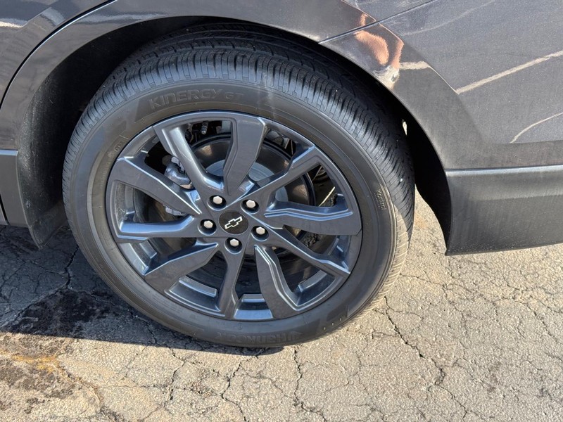 Chevrolet Equinox Vehicle Full-screen Gallery Image 08