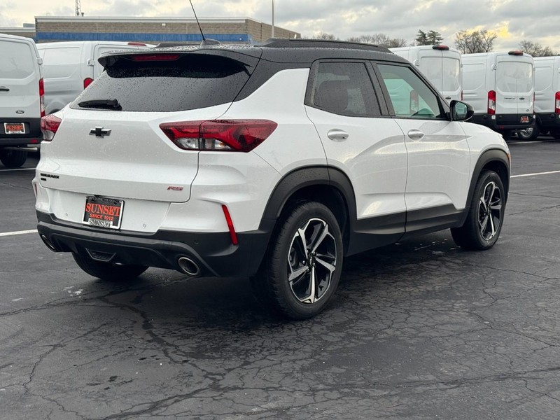 Chevrolet TrailBlazer Vehicle Full-screen Gallery Image 03