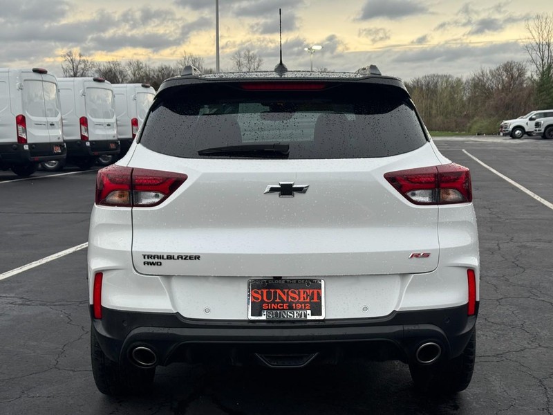 Chevrolet TrailBlazer Vehicle Full-screen Gallery Image 06