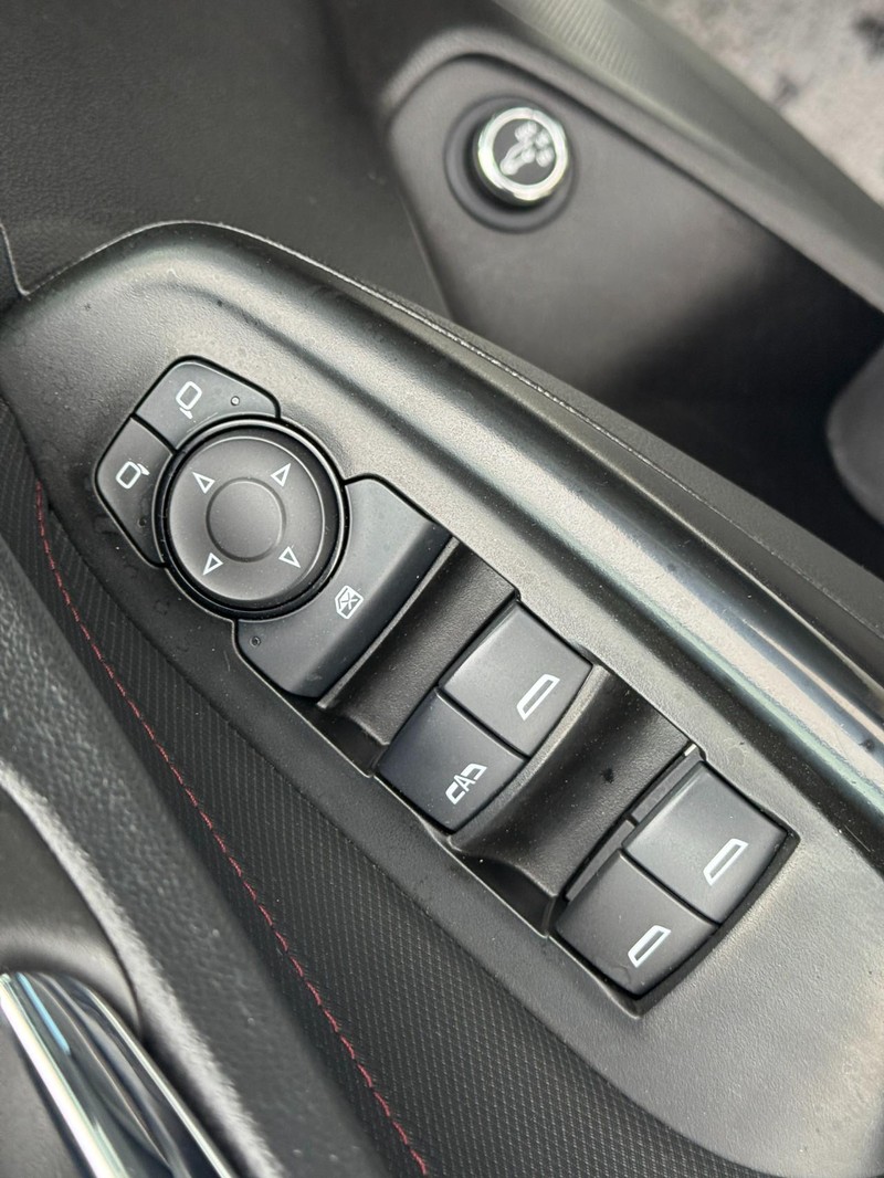 Chevrolet TrailBlazer Vehicle Full-screen Gallery Image 15