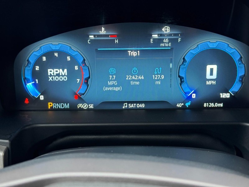 Ford Bronco Vehicle Full-screen Gallery Image 19