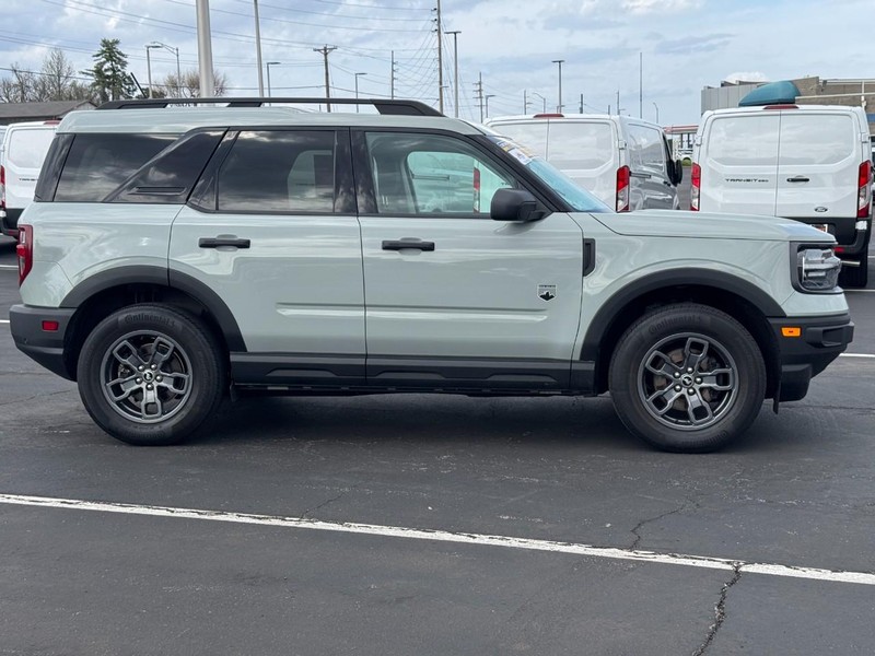 Ford Bronco Sport Vehicle Full-screen Gallery Image 02