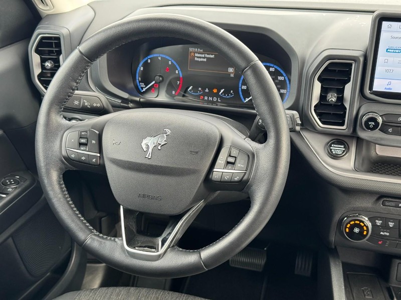 Ford Bronco Sport Vehicle Full-screen Gallery Image 11