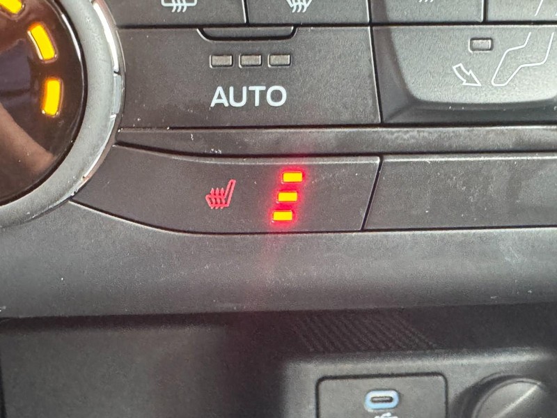 Ford Bronco Sport Vehicle Full-screen Gallery Image 19