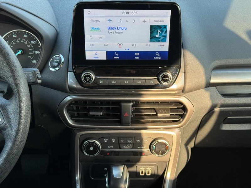 Ford EcoSport Vehicle Full-screen Gallery Image 13