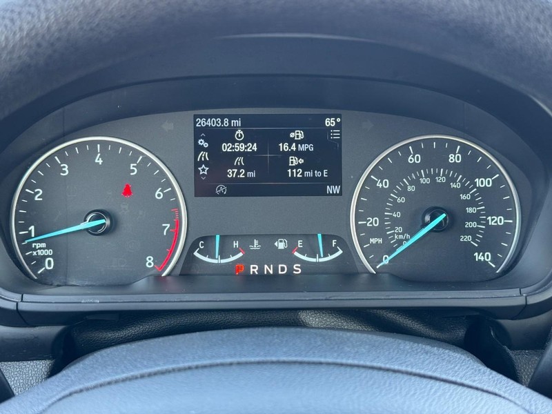 Ford EcoSport Vehicle Full-screen Gallery Image 18