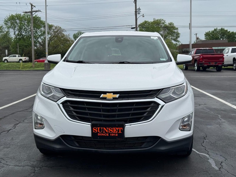 Chevrolet Equinox Vehicle Full-screen Gallery Image 10