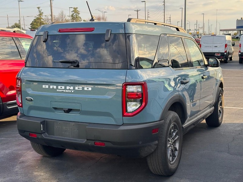 Ford Bronco Sport Vehicle Full-screen Gallery Image 02