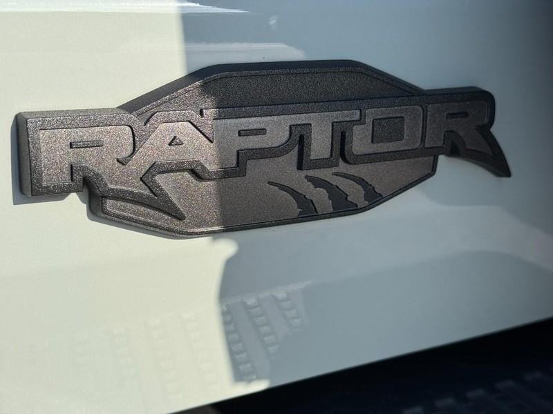 Ford Bronco Vehicle Full-screen Gallery Image 15