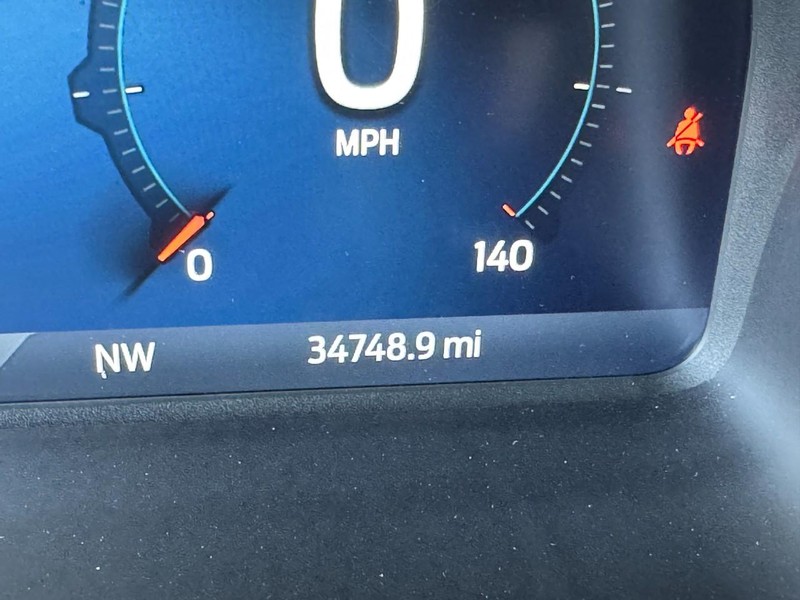 Ford Bronco Vehicle Full-screen Gallery Image 21