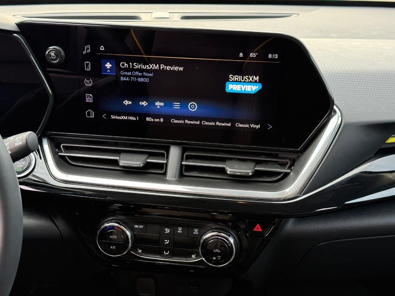 Chevrolet Trax Vehicle Full-screen Gallery Image 14