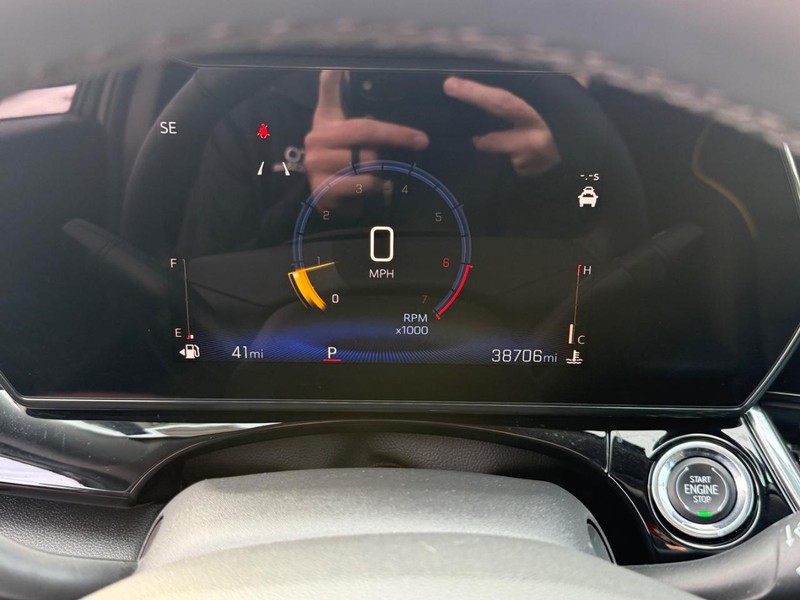 Chevrolet Trax Vehicle Full-screen Gallery Image 21