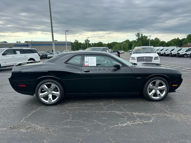 2014 Dodge Challenger R/T's photo