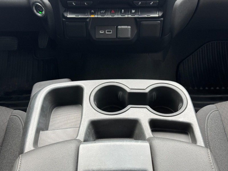 Chevrolet Silverado 1500 LTD Vehicle Full-screen Gallery Image 14