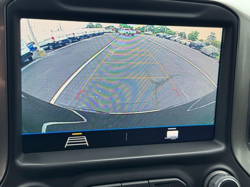 Chevrolet Silverado 1500 LTD Vehicle Full-screen Gallery Image 22