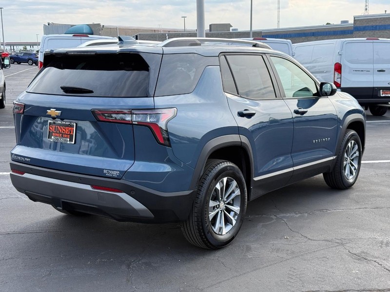 Chevrolet Equinox Vehicle Full-screen Gallery Image 04